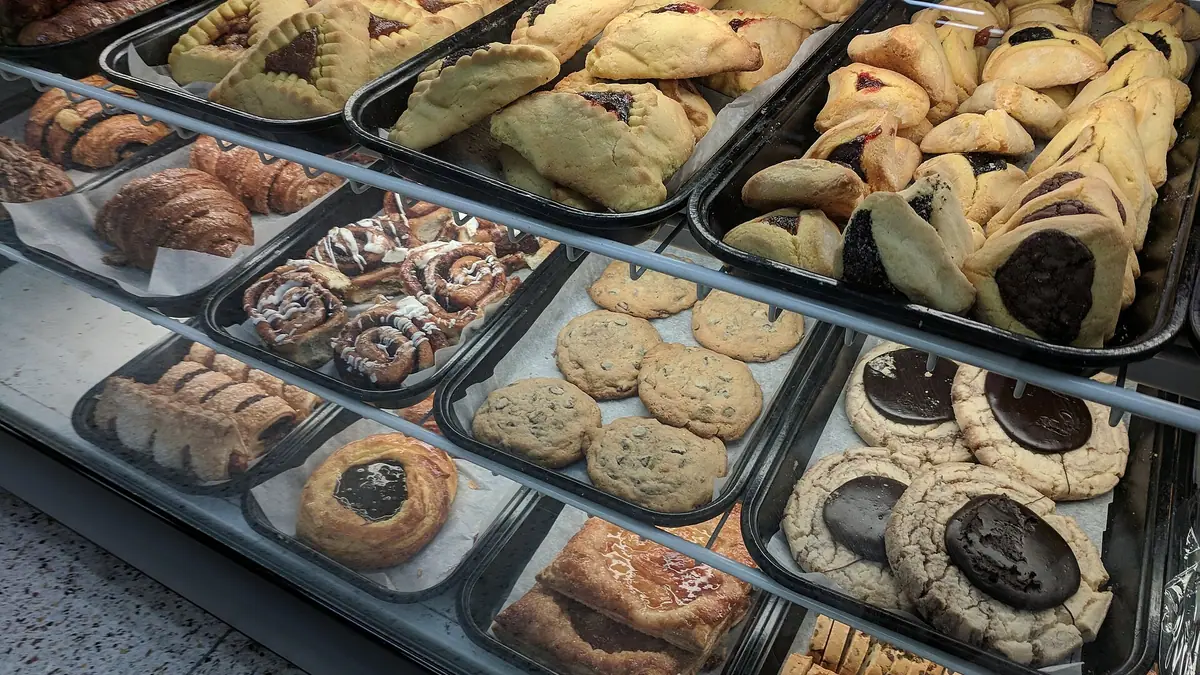 Anasma Greek Bakery – bakery in Newcastle-under-Lyme town centre